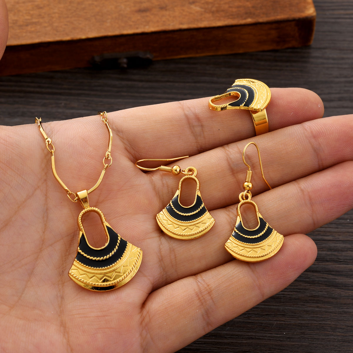 Women Accessories India - 여자를위한 패션 PNG 골드 컬러 쥬얼리