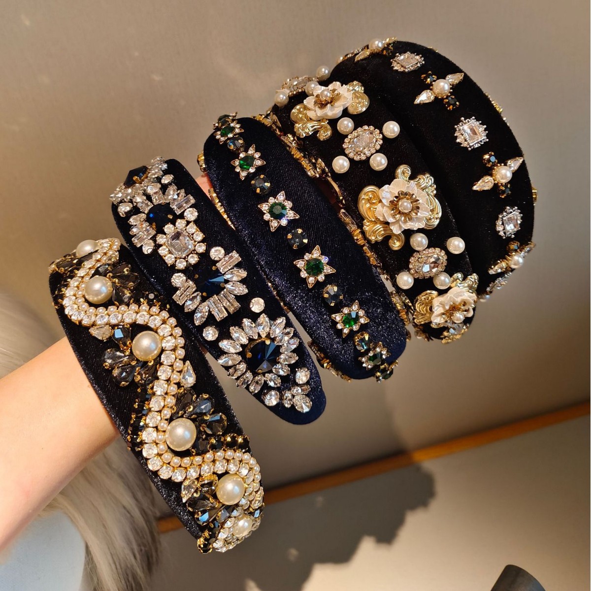 가을과 겨울 핫 세일 레트로 바로크 스타일 두꺼운 스펀 - Women Accessories Sale 리뷰 및 가격